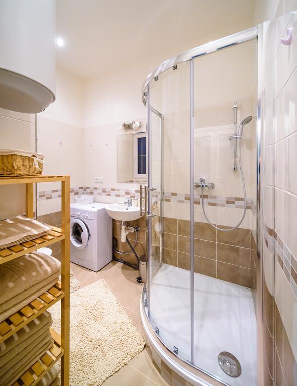 Apartamento A/c + Terrace Breakfast At Tiffany's Praga
